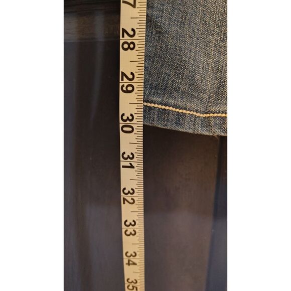 Grace In La Women's Mid Rise Embroidered Easy Fit Medium Wash Jeans Size 30 - Picture 3 of 8